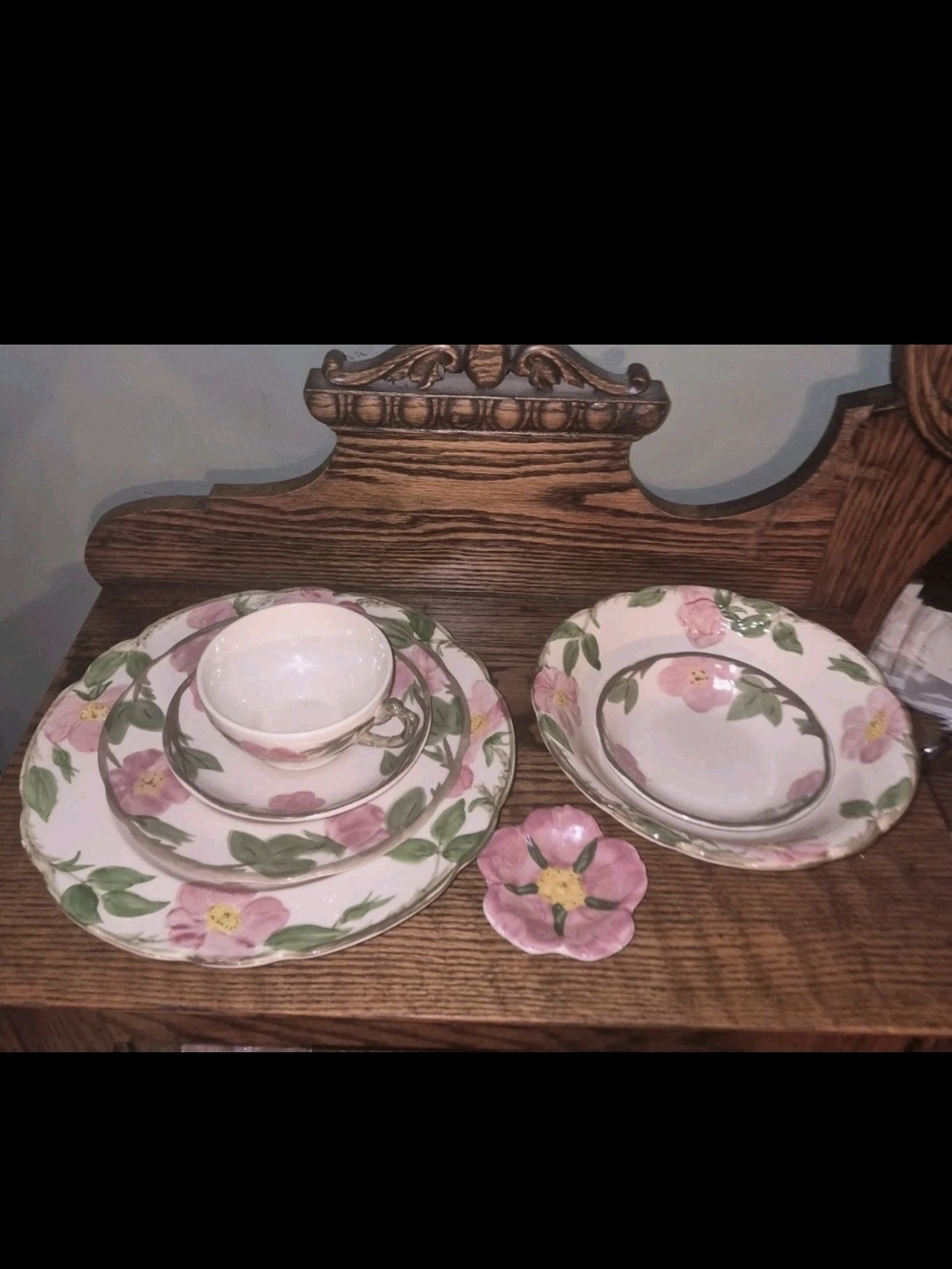 7-Piece Vintage Franciscan "Desert Rose" Dish Set - Beautiful Condition